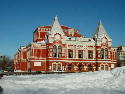 Con le donne di samara visita il teatro